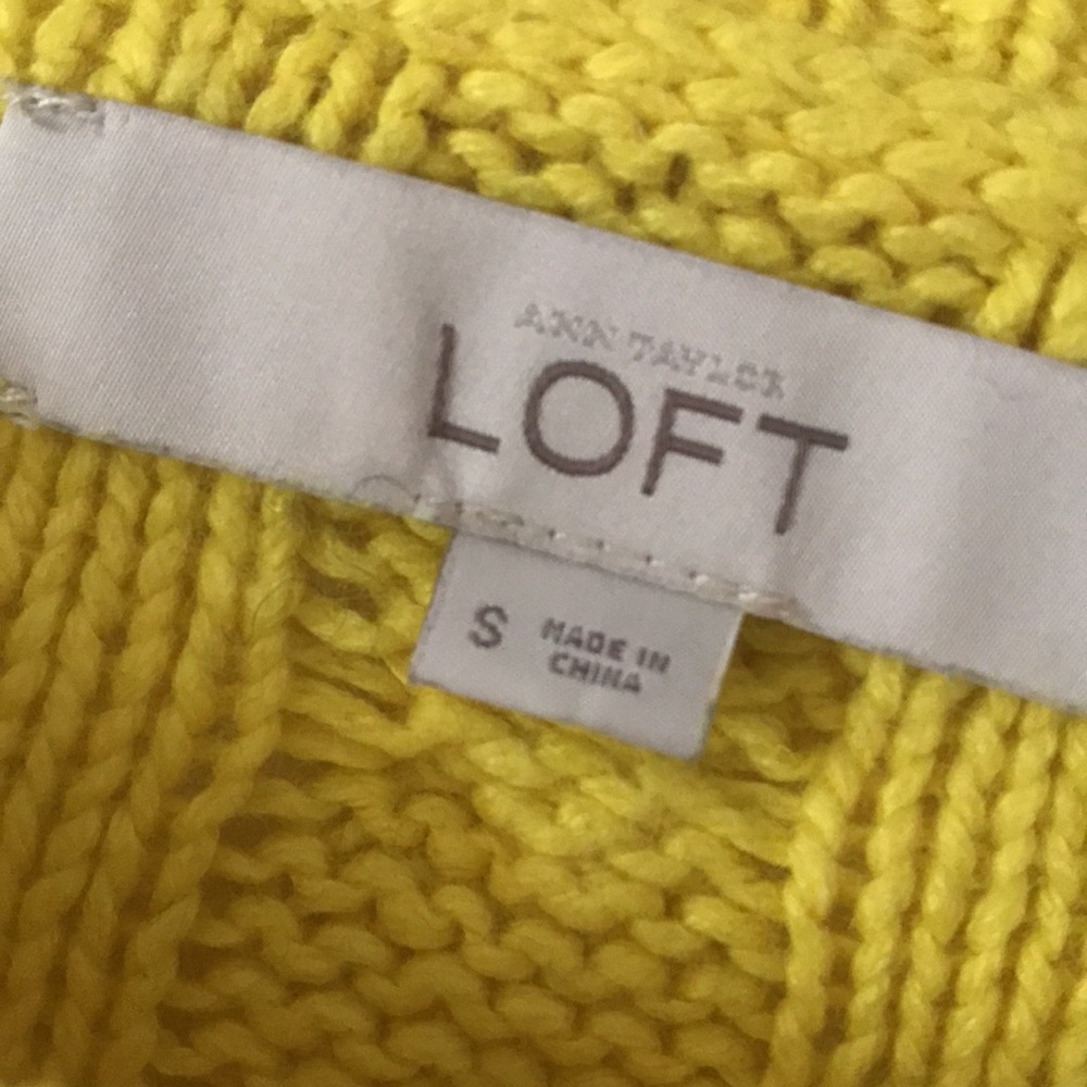 Sweater - Picture 2 of 4